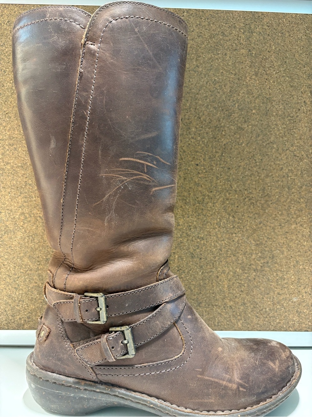 UGGS Brown Leather Cream Shearling 🐑  Lined boots